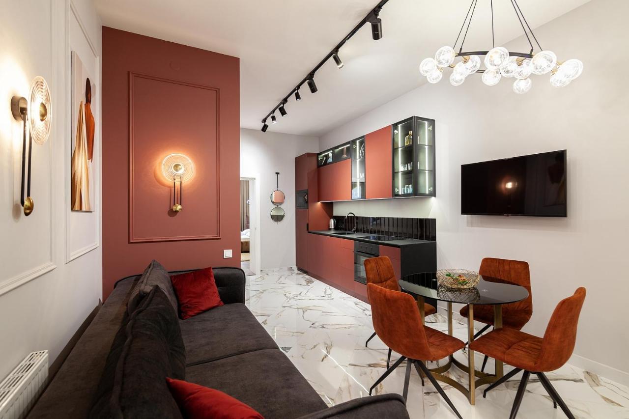 Leogrand Apartments On Tamanska 6 Львов Экстерьер фото