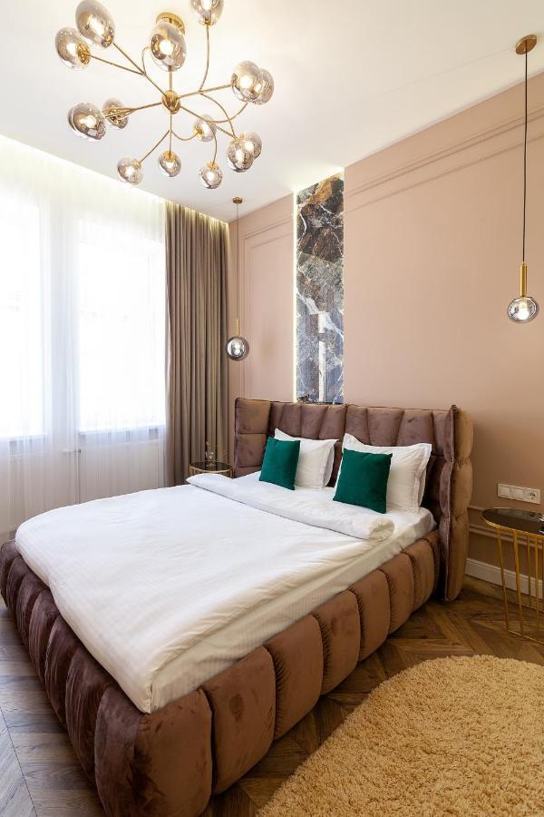 Leogrand Apartments On Tamanska 6 Львов Экстерьер фото
